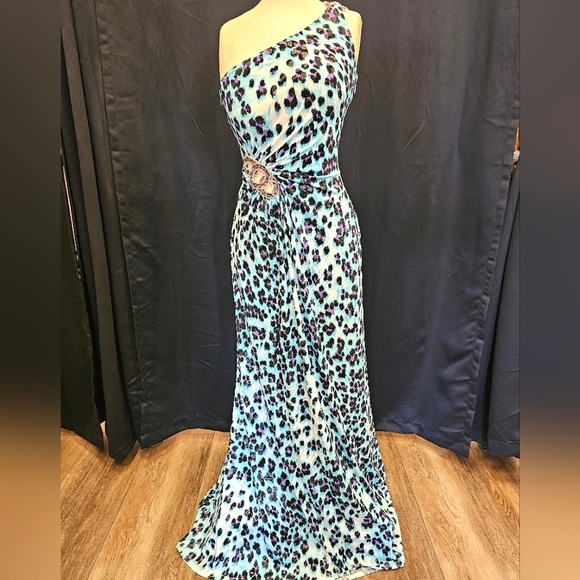 Animal print, maxi, dress, wedding, formal, party, prom, senior ball, colorful - Picture 1 of 12